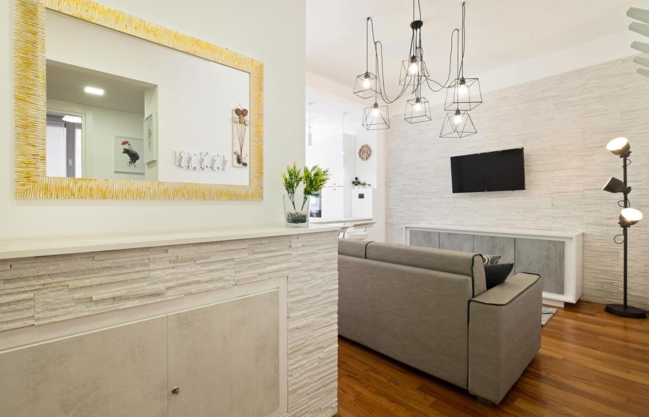 3 Bed Modern Flat - 15 Minutes Walk To Colosseum Apartamento *