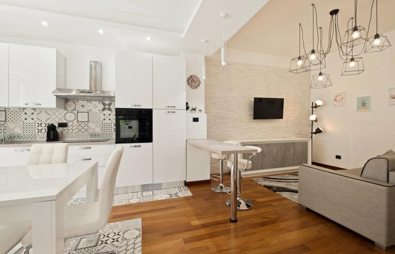 Apartamento 3 Bed Modern Flat - 15 Minutes Walk To Colosseum *