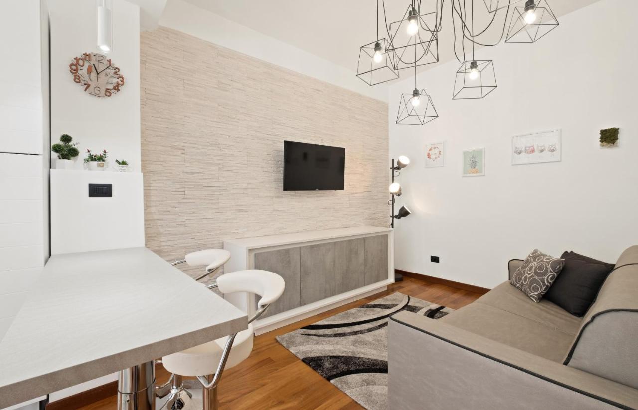 3 Bed Modern Flat - 15 Minutes Walk To Colosseum Apartamento