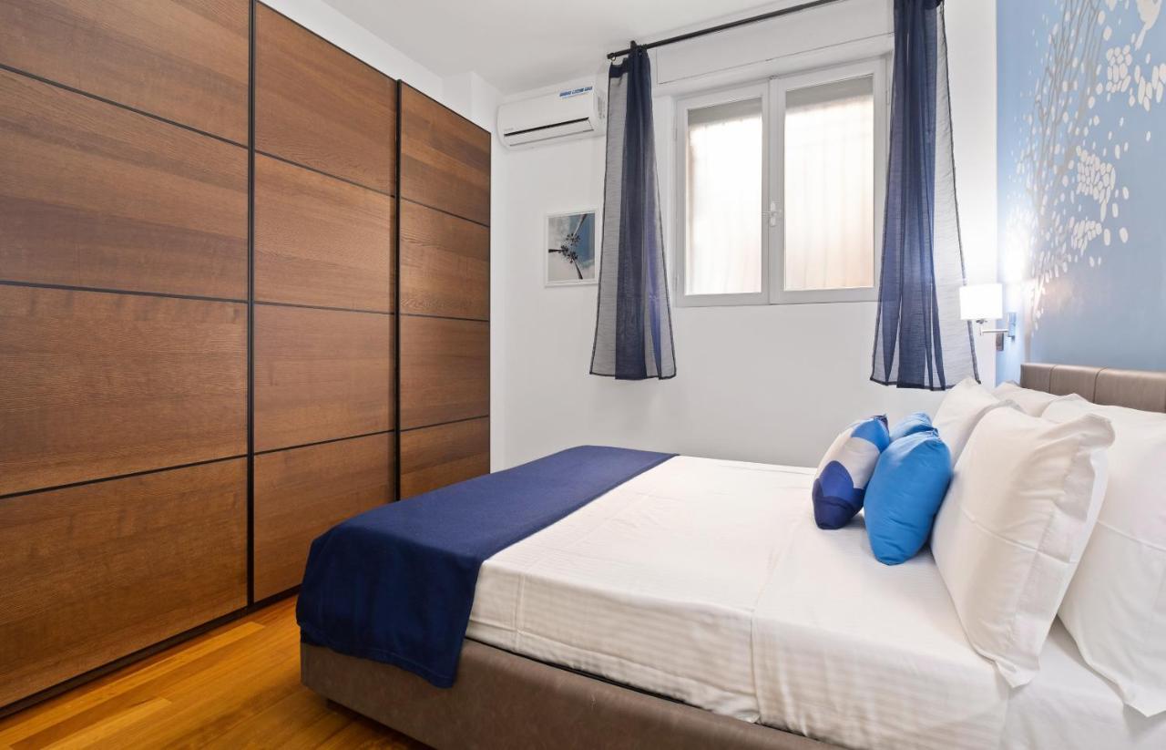 3 Bed Modern Flat - 15 Minutes Walk To Colosseum * Roma